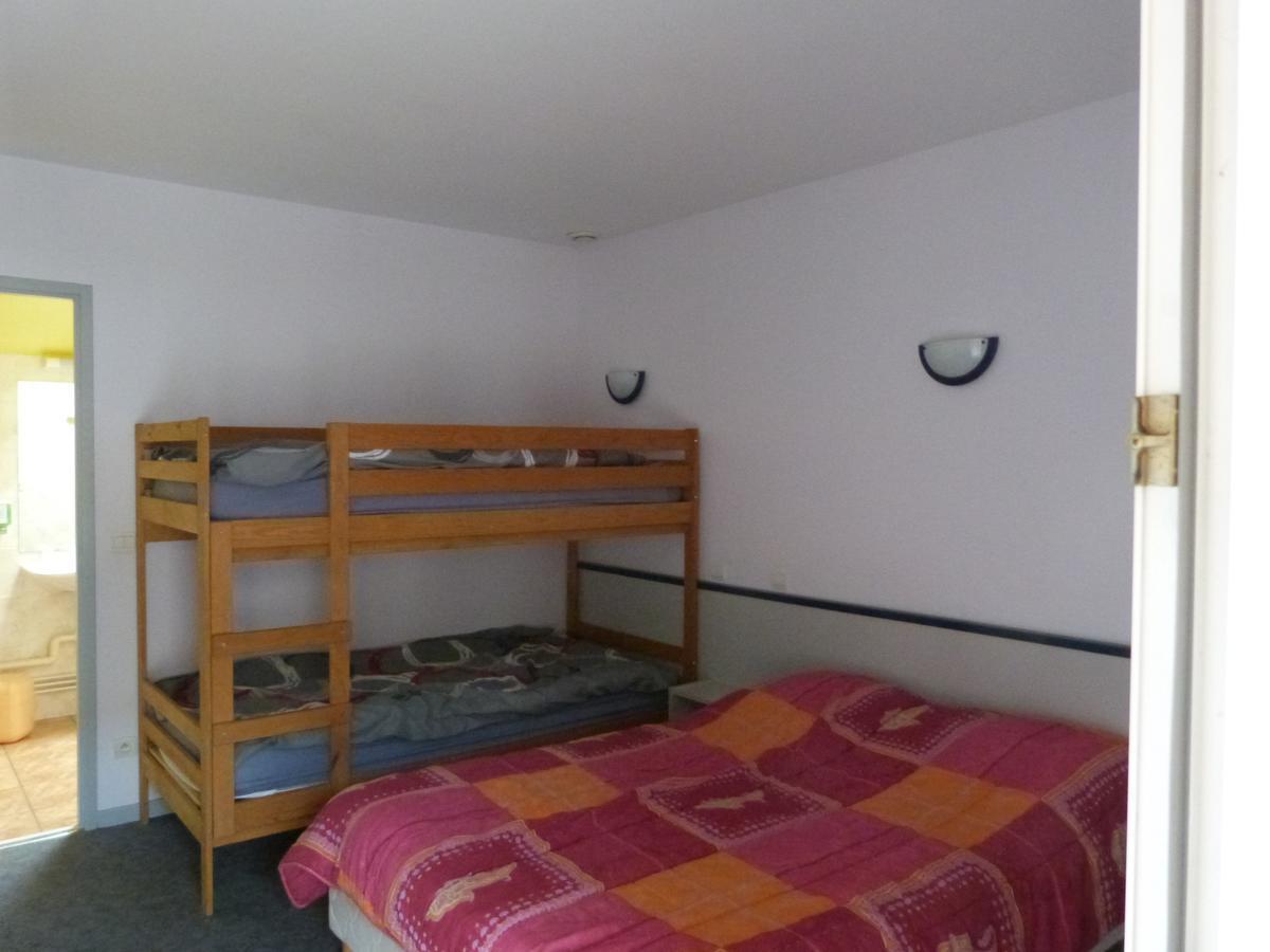 Leader Hotel Foucherans  외부 사진