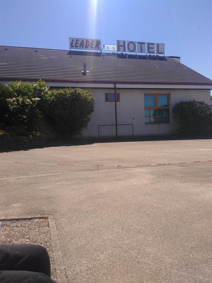 Leader Hotel Foucherans  외부 사진
